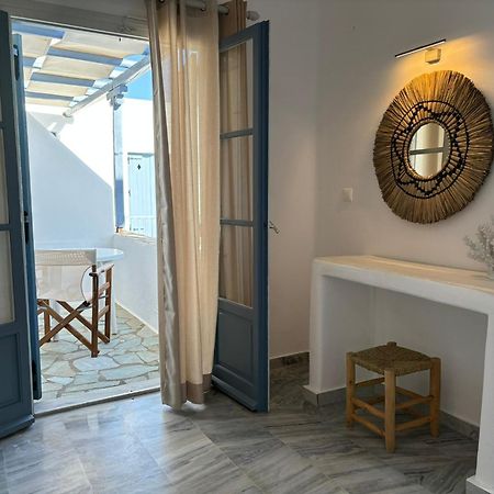 Magginas Studios Parikia  Ngoại thất bức ảnh
